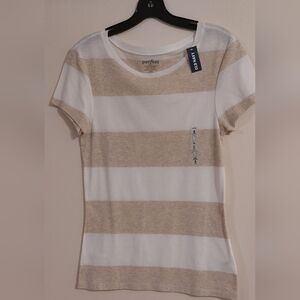 NWT Perfect Crew T-shirt